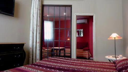 Hôtel de l'Amphithéâtre Arles 3*,  França