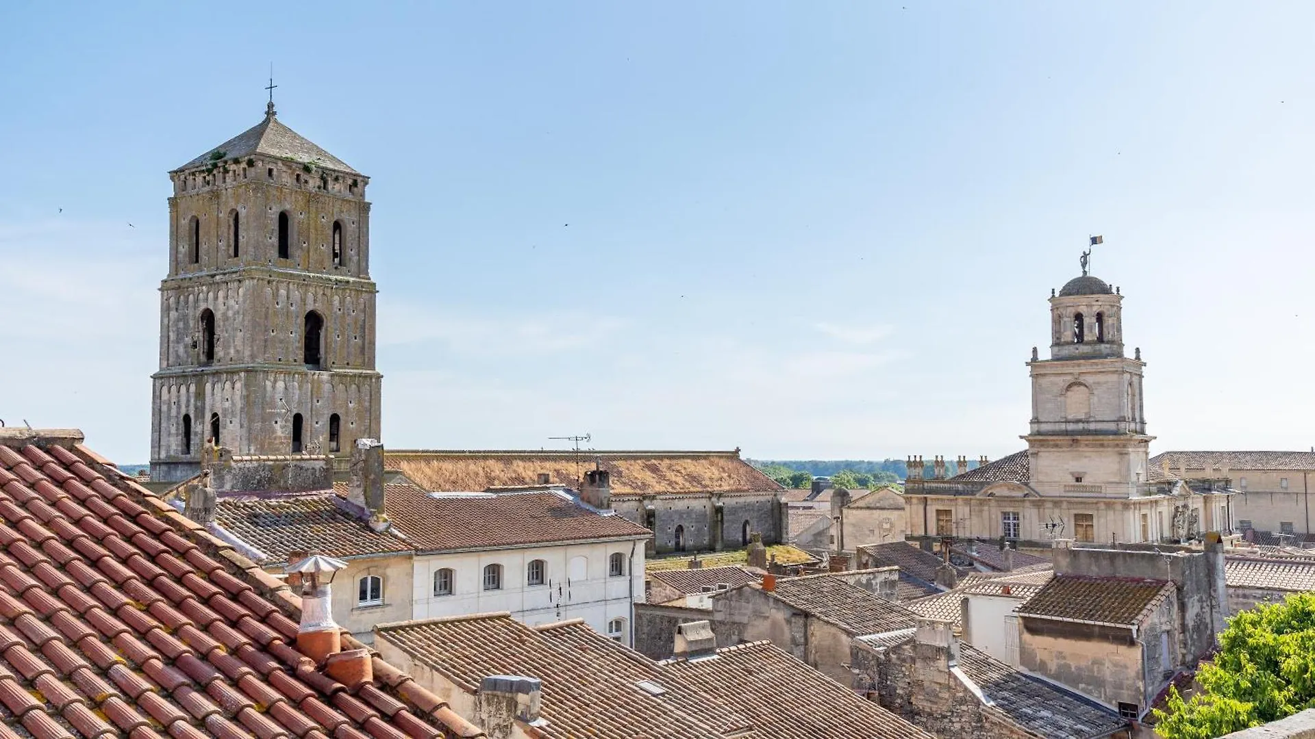 Hotel Amphitheatre Arles