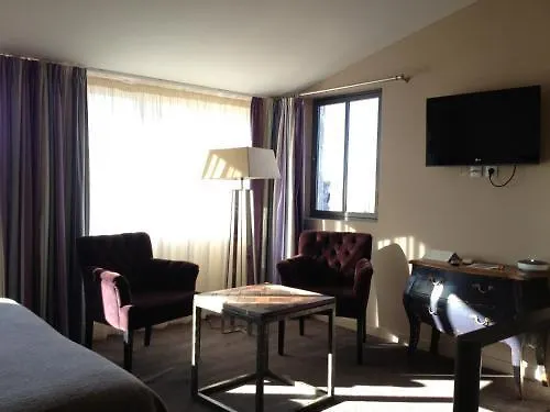 ארל Hotel Amphitheatre